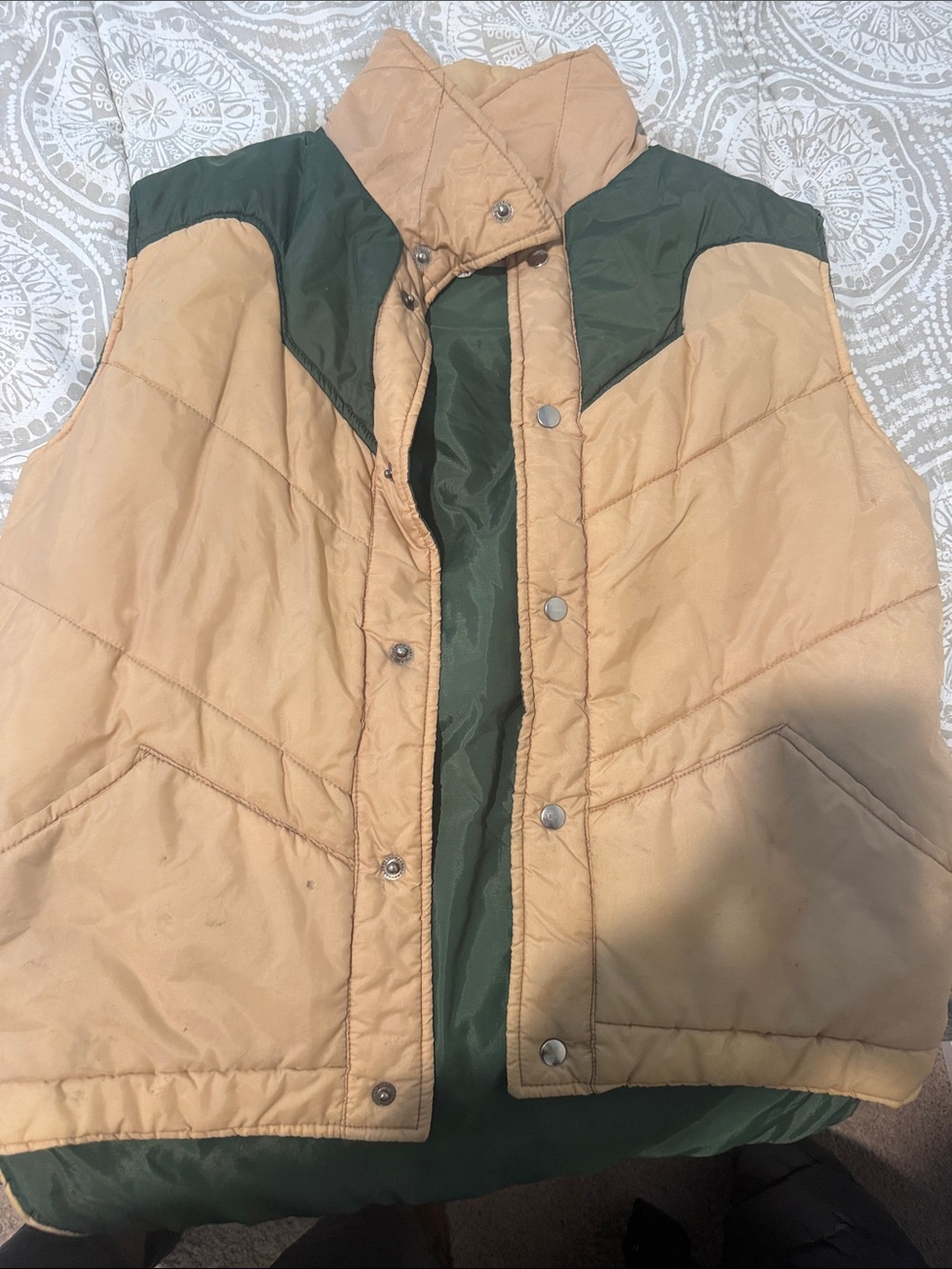 Men's Puffer Vest - Tan and Dark Green
